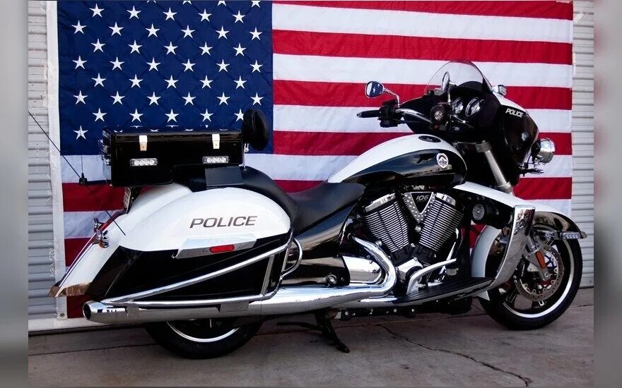 Полицейский Харлей Дэвидсон. Мотоцикл Виктори полиция США. Мотоцикл полицейский indian.