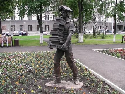 Студенческие памятники