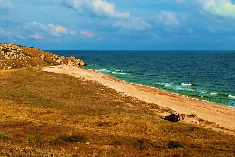 Где дикие пляжи. Зеленоградск дикий пляж. Дикий пляж. Дикие пляжи Актау. Дикие пляжи Крыма.