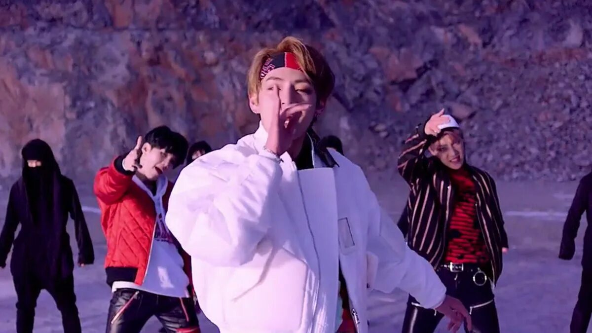 I got a 5 today. Бтс нот тудей. чонгук нот тудей. фото бтс нот тудей. bts not today.
