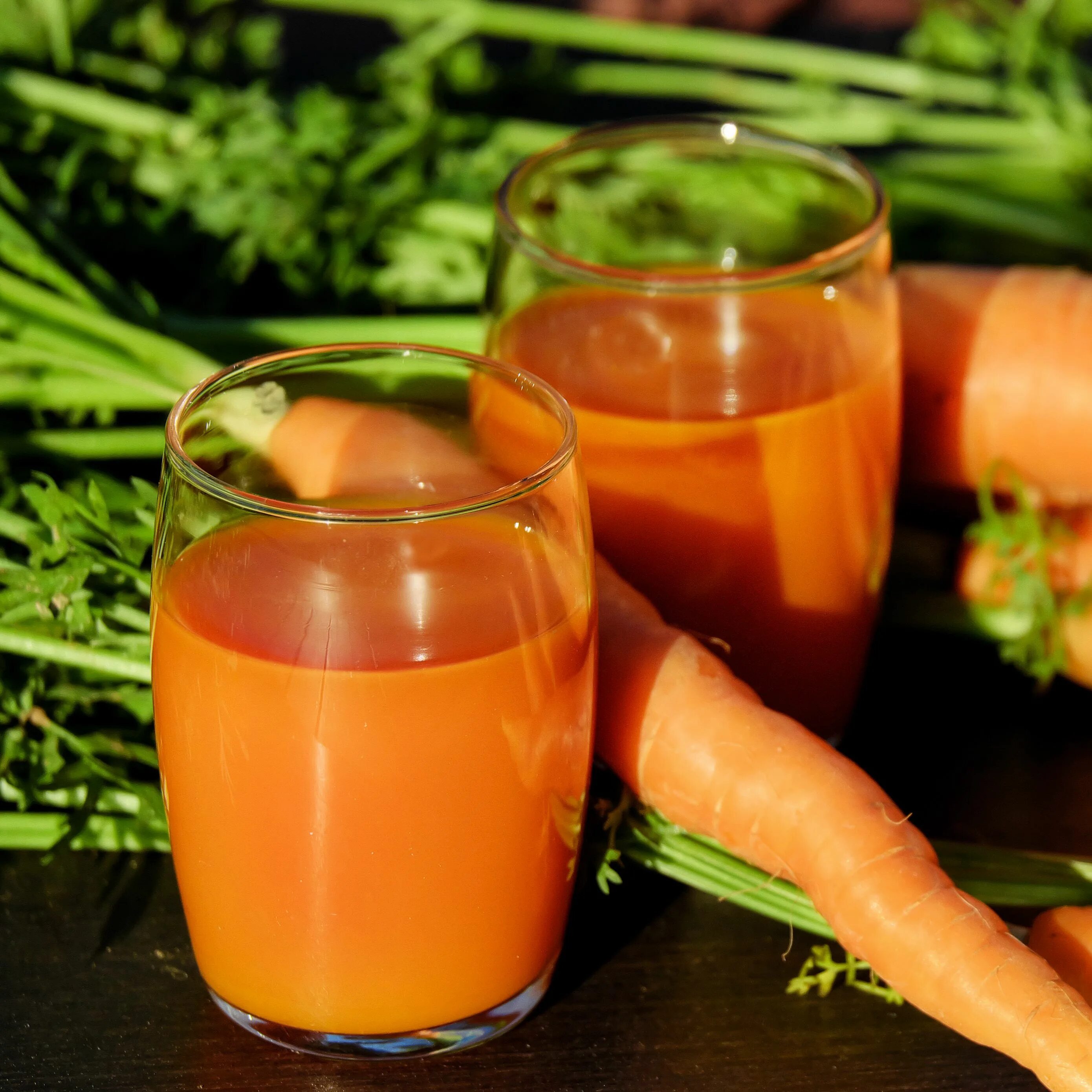 Морковь. Морковь сок. Морковный сок фирмы. Морковный сок Гранде.