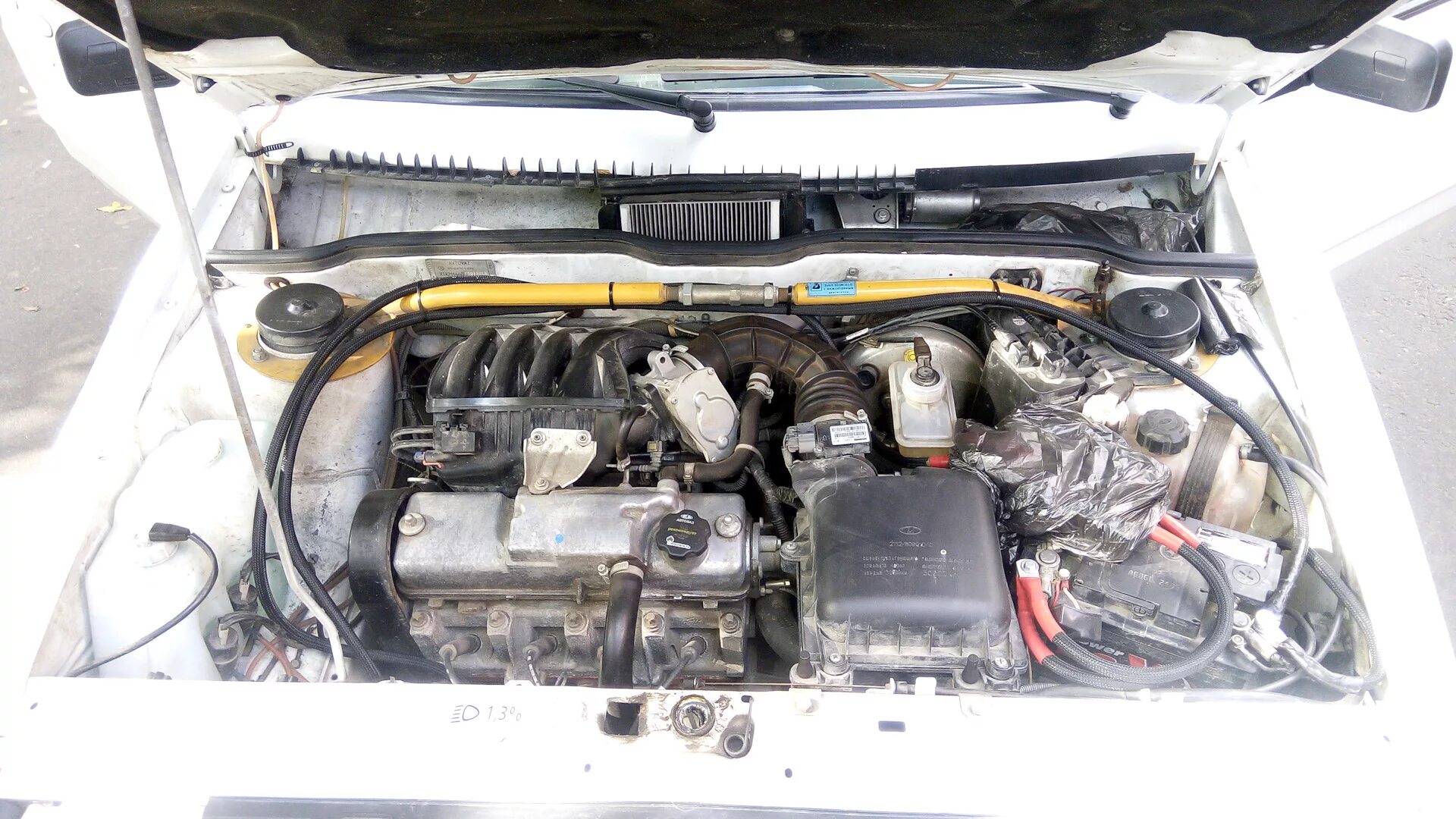 Помыл моторный отсек ну и машину за одно)))) Lada 2114, 1,6 л, 2012 года мойка