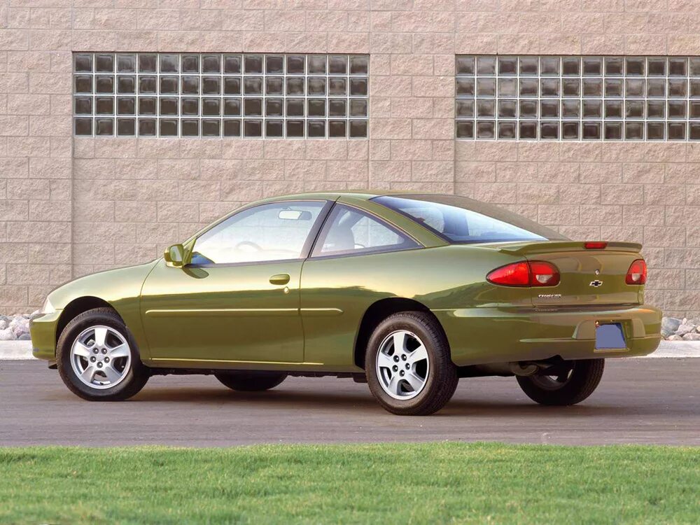 Купе 2000 годов. Chevrolet Cavalier 2002. Chevrolet Cavalier 1999. Шевроле купе 2000х. Chevrolet Cavalier 2000.