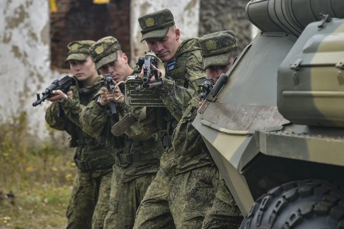 Количество людей занимающихся спортом. Учебные занятия военнослужащих. Количество людей занимающихся спортом. Российский заниматься. Российский заниматься.