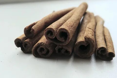 Как выглядит корица