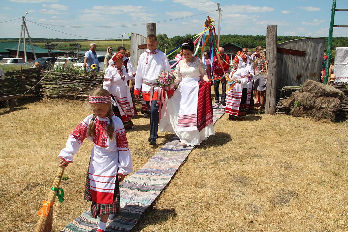 Традиции Белгородской области. Свадебная обрядность Белгородчины\. Обряд свадьба Белгородской области. Традиционные праздники в Белгородской области. Культурный ритуал