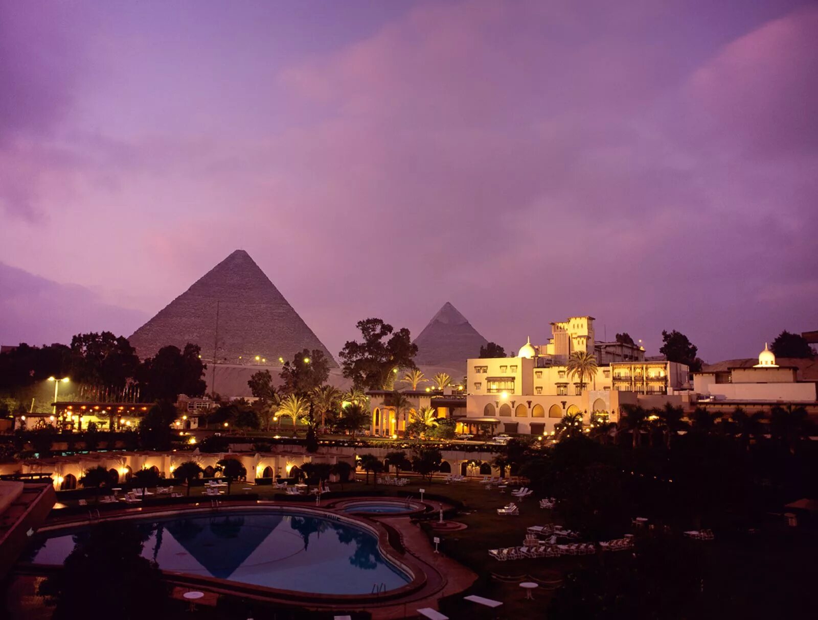 Северный каир. Эль-Гиза Египет. Эль Гиза Каир. Египет город Каир пирамиды. Порт Гиза Египет.