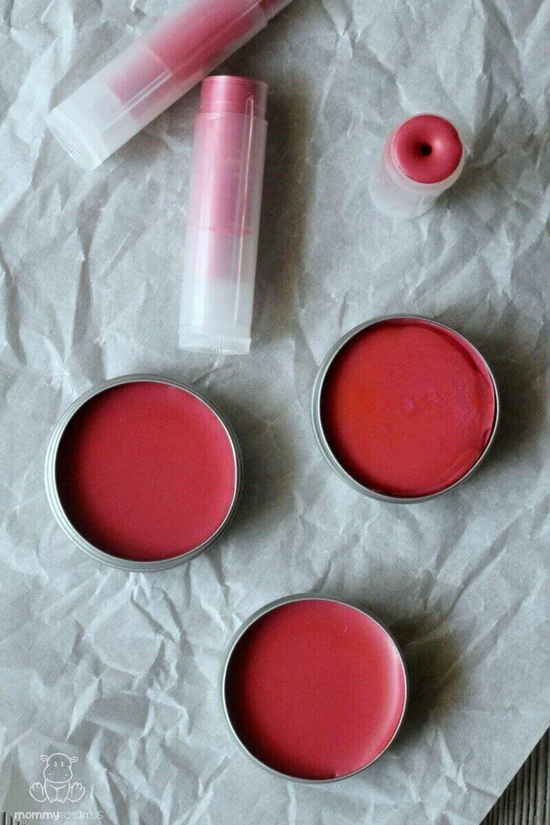 Домашний блеск для губ. Тинт-бальзам для губ Tinted Lip Balm. Помада в баночке. Помада бальзам для губ в баночке. Самодельная помада для губ.