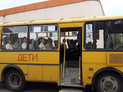 Кладбище школьных автобусов 80