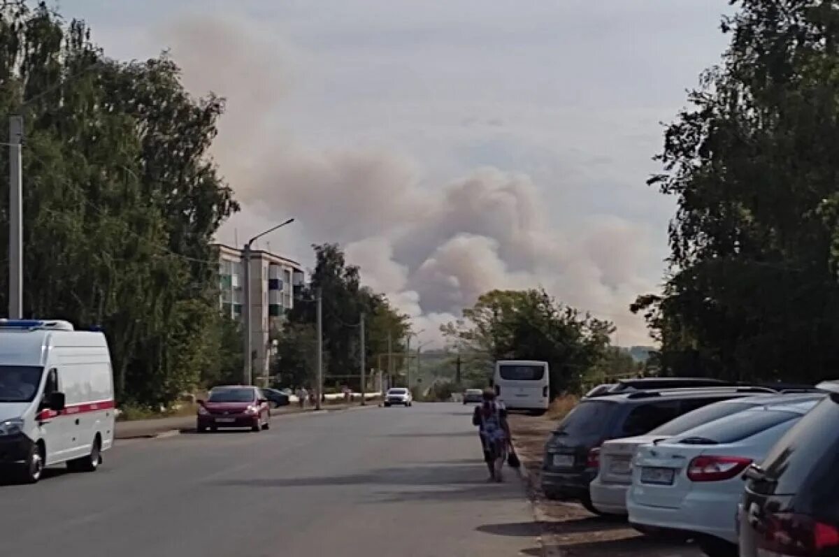 Что горит в Уфе. Огонь взрыв. Пожар в Уфе сейчас. Пожар центре Уфы 4 сентября 2022.