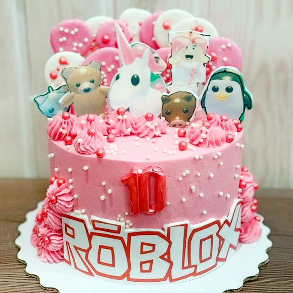 Торт roblox для девочки. Торт для девочки 8 лет. торт с животными для девочки 8 лет. торт на 10 лет девочке на день рождения. торт роблокса для девочки.