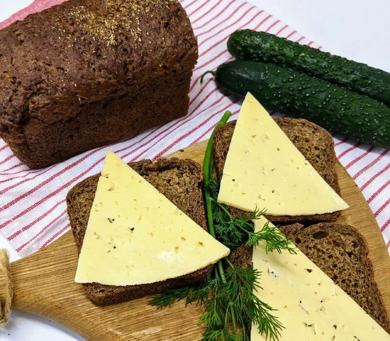 аппетитный хлеб. какие продукты нельзя сочетать друг с другом. булочка бриош. красивый хлеб. с чем сочетается хлеб.