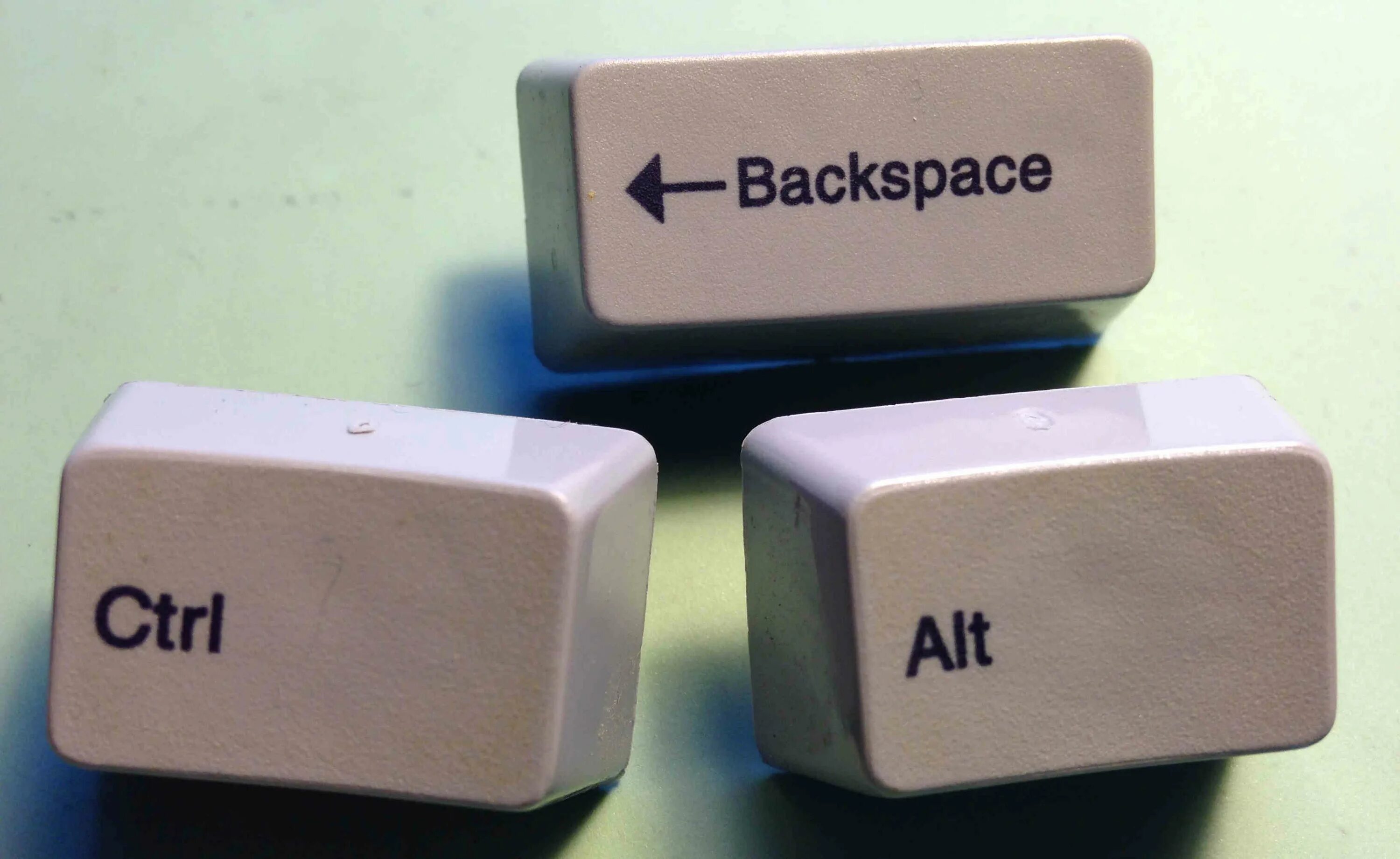 Backspace что делает. Клавиши бэкспейс. Backspace (клавиша). Альт бекспейс. Альт бэкспейс клавиши.