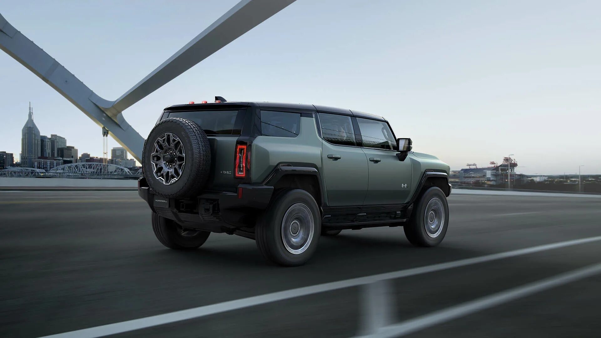Новый hummer 2022. Gmc hummer ev. Хаммер машина 2024. 2024 gmc hummer ev suv. Gmc hummer ev 2022.