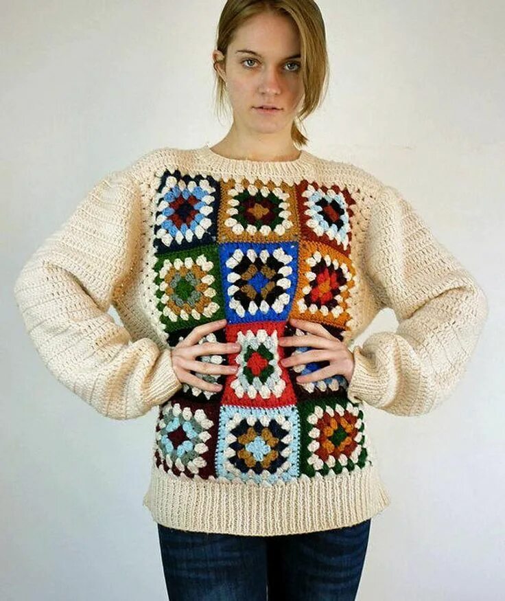 Кофточка крючком. Свитер квадратами. Кофта бабушкин квадрат крючком. Кофточка из квадратных мотивов. Кофта из бабушкиного квадрата.