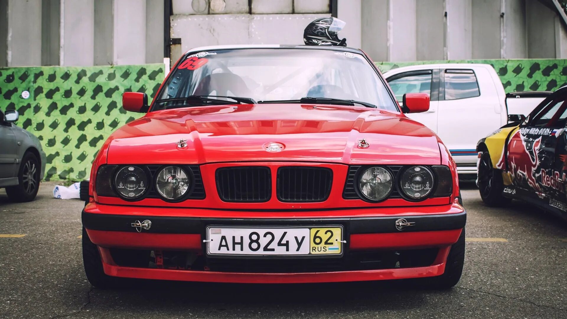 Е34 красная. BMW e34 красная. BMW m5 e34 Red. BMW e34 оранжевая. BMW 5 e34 красная.