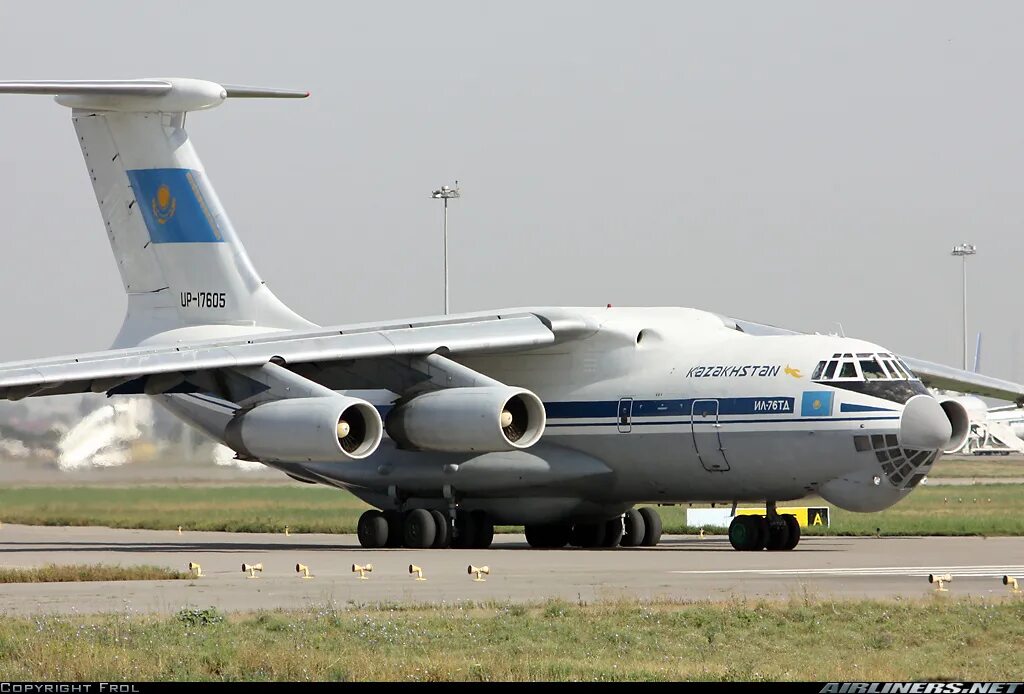 Ил 76 чкаловский. Ил 76 вкс рф. Авиакомпания казахстан эйрлайнс ил-76. 76 рк. 76 рк.