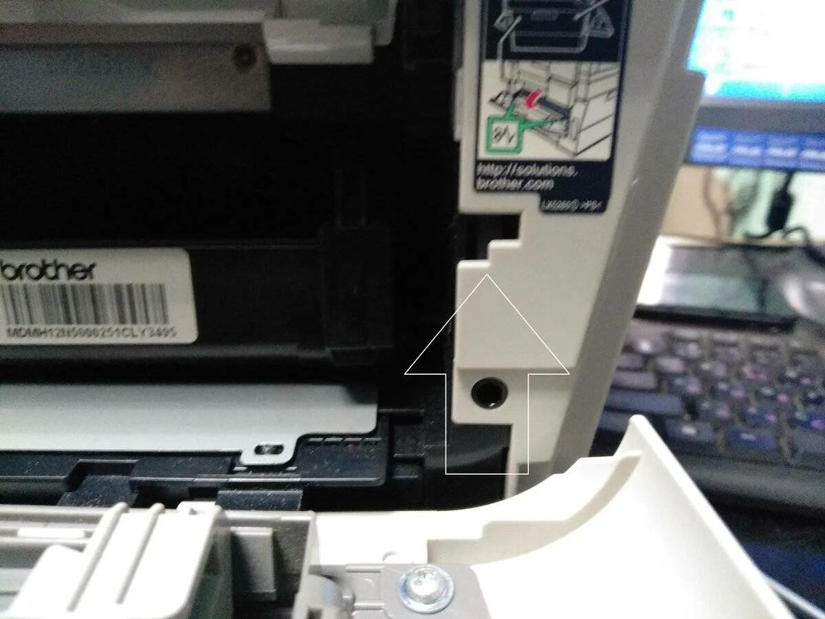 Принтер brother dcp l2500dr. Brother 1510. Кнопка сброса принтер brother hl 1110r. Сброс картриджа brother dcp. Сброс картриджа brother dcp.