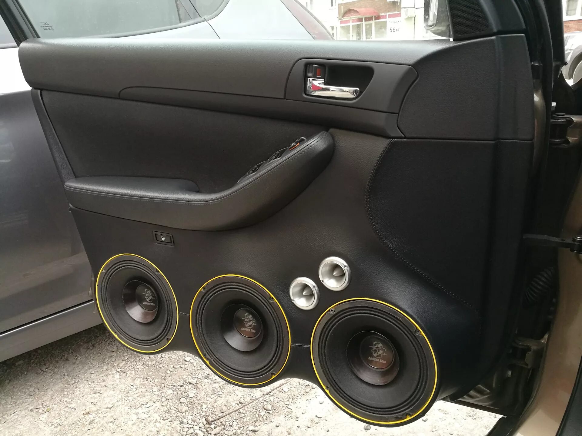 Автозвук на тойота королла 120 кузов. Тойота автозвук. Toyota corolla 120 автозвук. Подиумы тойота виста. Автозвук в toyota bb 2008.