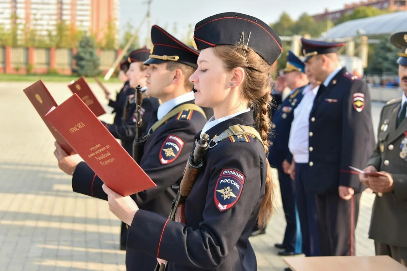 Можно ли после института поступить. 5 Батальон 2 полка ДПС Южный. Краснодарский юрид институт МВД России. Правоохранительная деятельность. Правоохранительная дея.