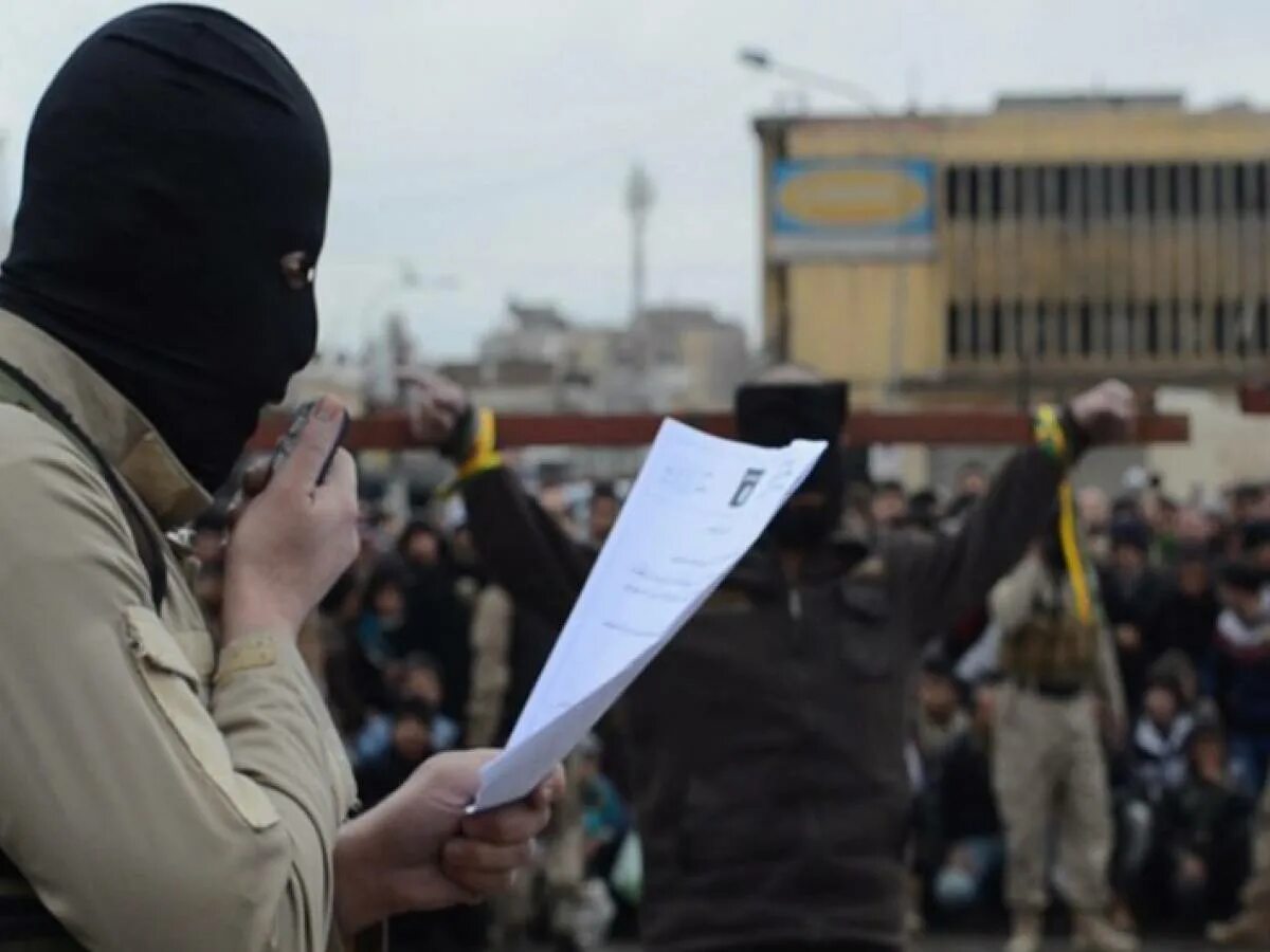 Террористы опубликовали видео от первого лица. Исламское государство казни.