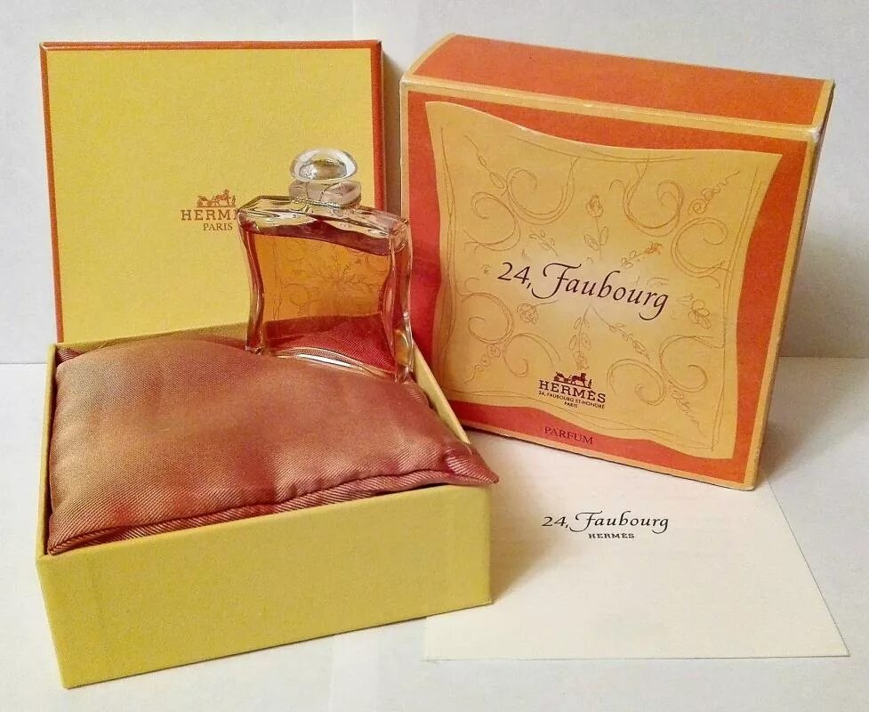 Hermes 24 faubourg. 24 Faubourg от Hermes. 24 Faubourg духи. Духи 24 Faubourg от Hermes. Hermes 24 Faubourg старый флакон.