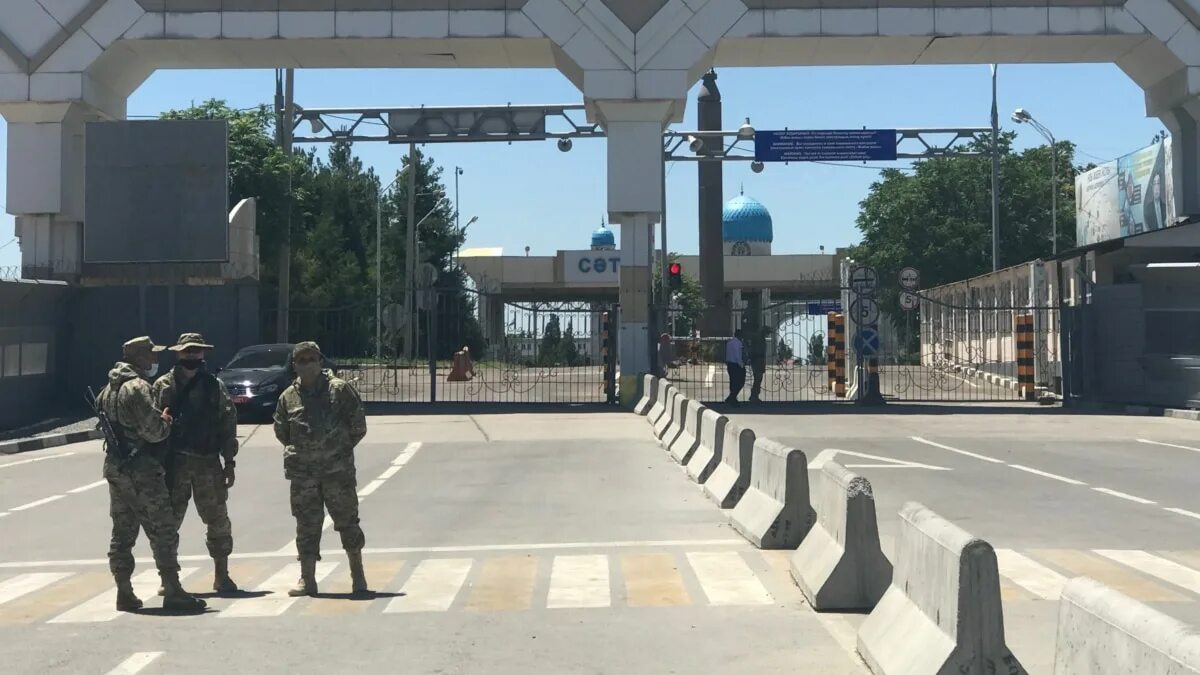 Узбекистан казахстан таможня. Референдум узбекистан. Граница казахстана и киргизии. Узбекистан казахстан таможня. Узбекистан закрыт или открыт.