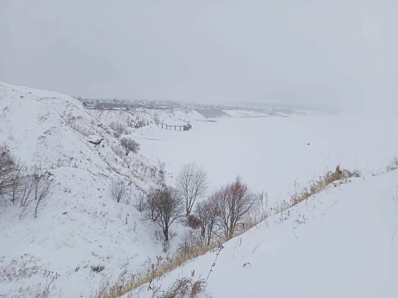 Погода на камском устье 10 дней подробно. Камские зори Камское Устье. Татарстан Камское Устье зима. Зимовье Камское Устье. Камское Устье зимой.