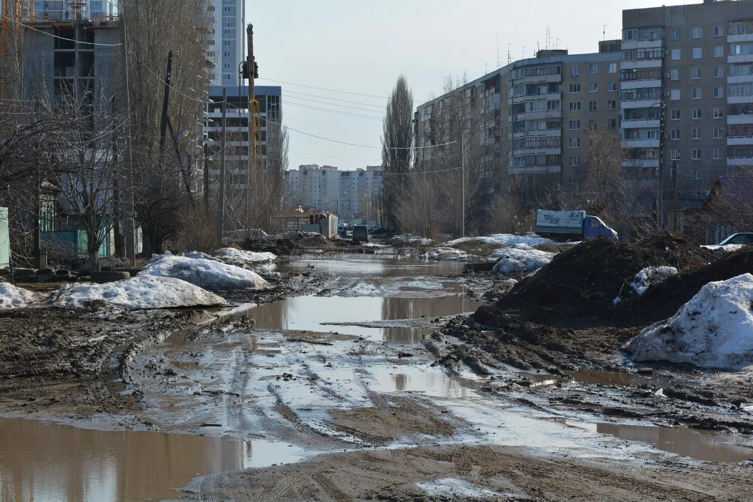 Энгельс ул новая. Энгельс ул Тельмана 2000 года. Улица Пушкина Энгельс. Энгельс ул Тельмана дороги. Энгельс ул Тельмана до реконструкции.