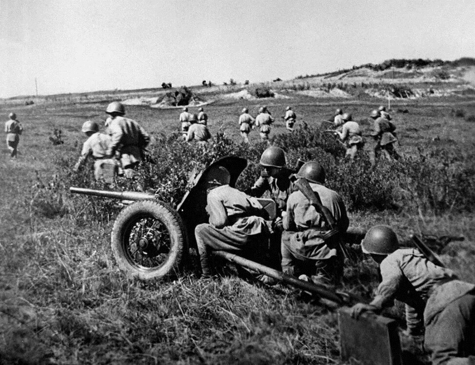 Борисов во время войны. Бои в Смоленске 1941. Смоленское сражение 1941 года. Миус фронт. ВОВ Смоленское сражение лето 1941.