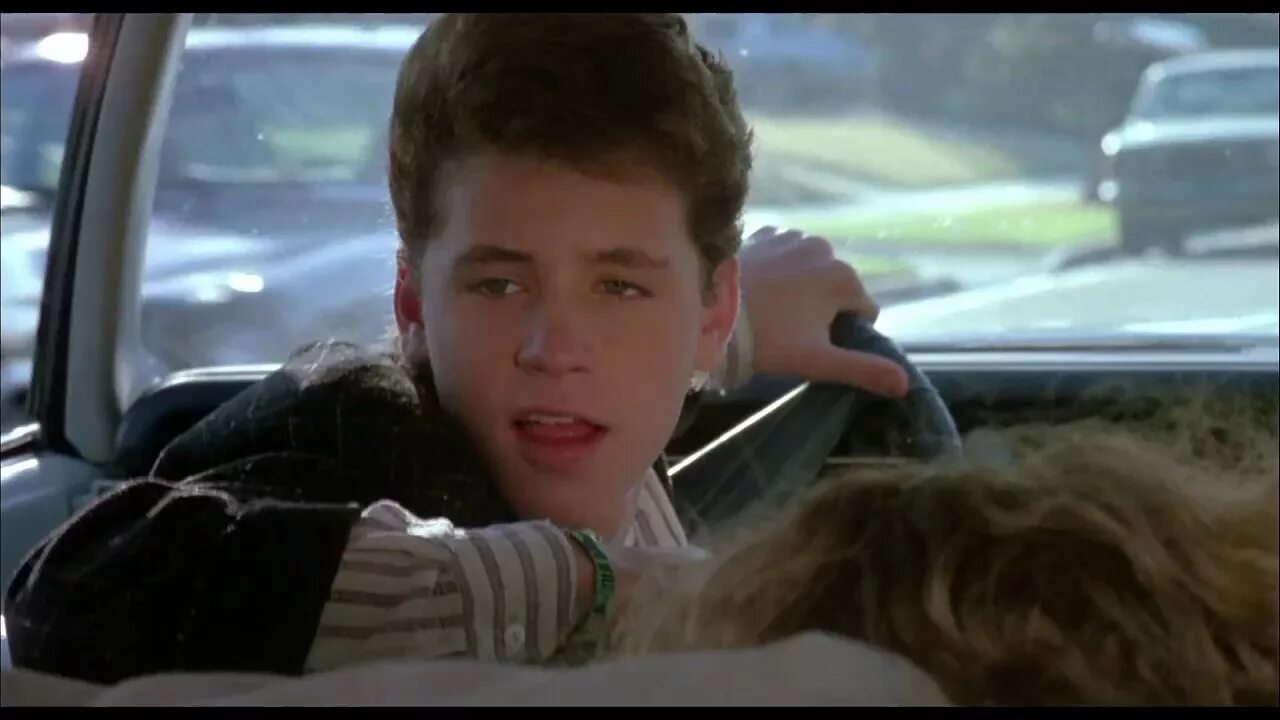 He likes to drive. Кори Хэйм 1986. License to Drive 1988.