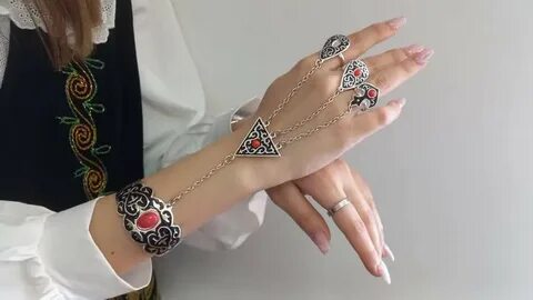 Жалаңаш кеңес әншілері