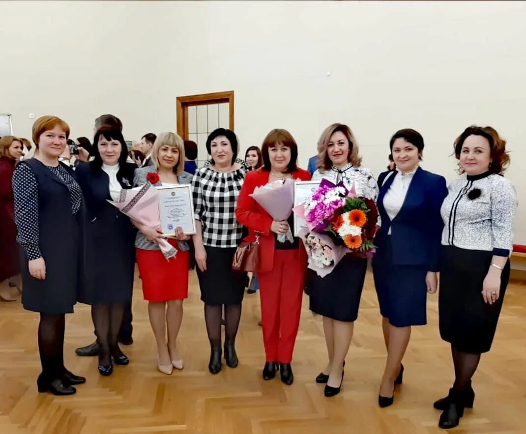 учитель воспитатель года. конкурс успешный воспитатель.