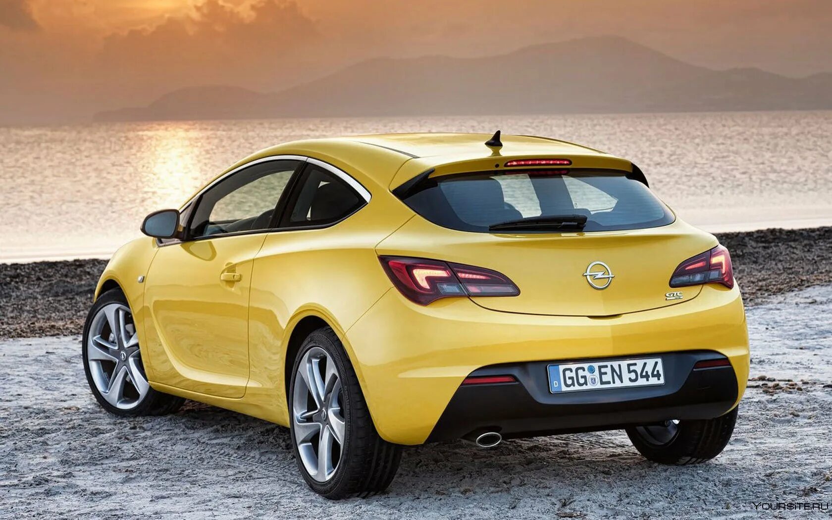 Opel tdi. Opel Astra GTC. Opel Astra GTC хэтчбек.