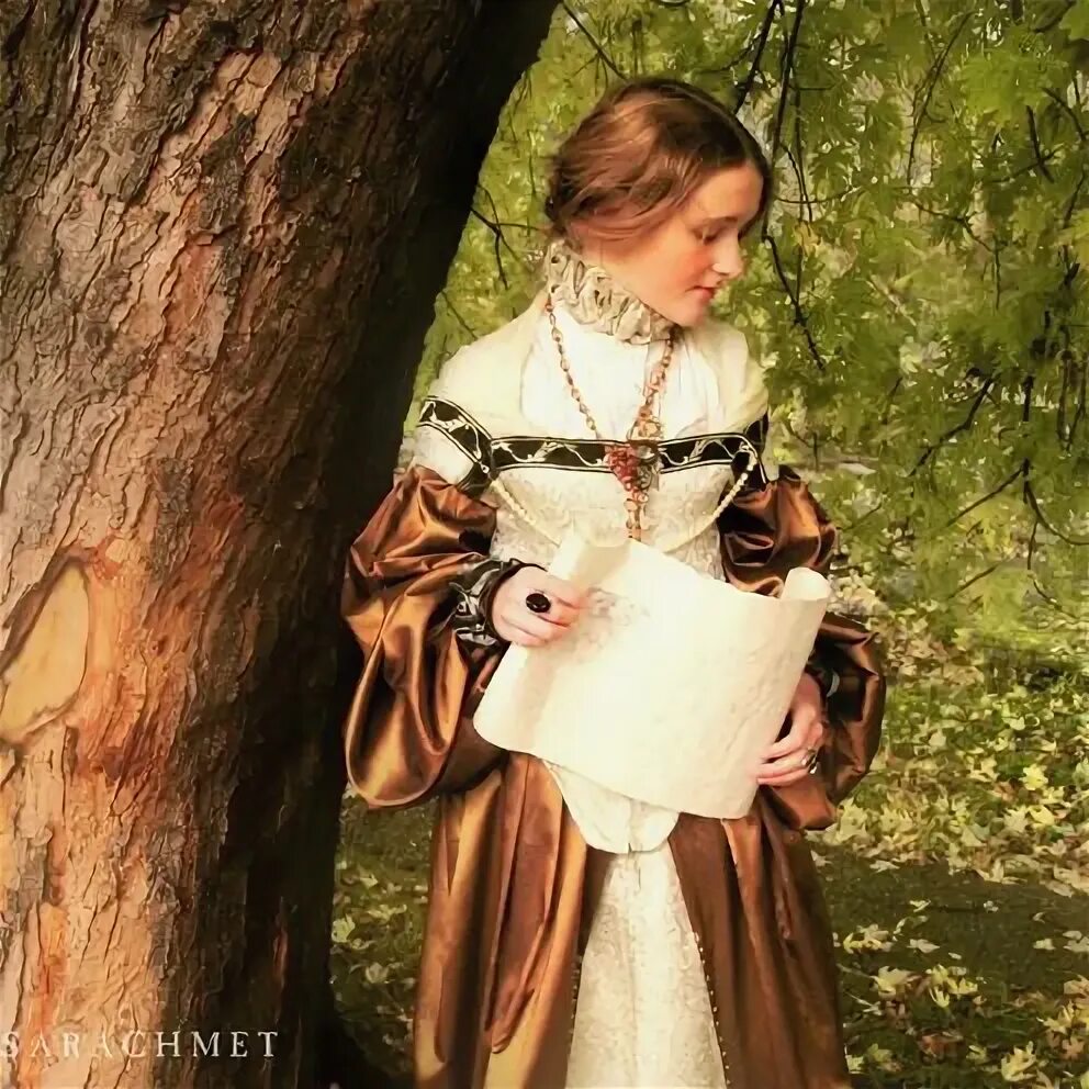 Рыжая девушка в платье Ампир. Medieval Retro. Girl in Ampir Dress bound. Julia vi
