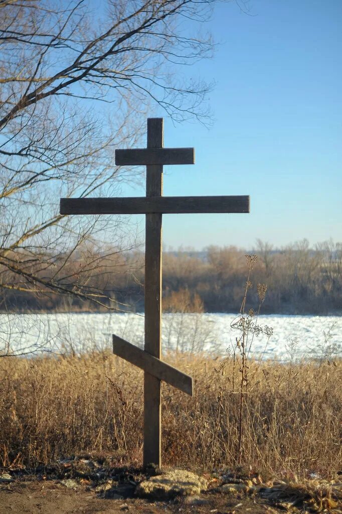 улица кресты. поклонный крест железный астрахань. кресты тульская область. поклонный крест чебаркуль. поклонный крест станица попутная.