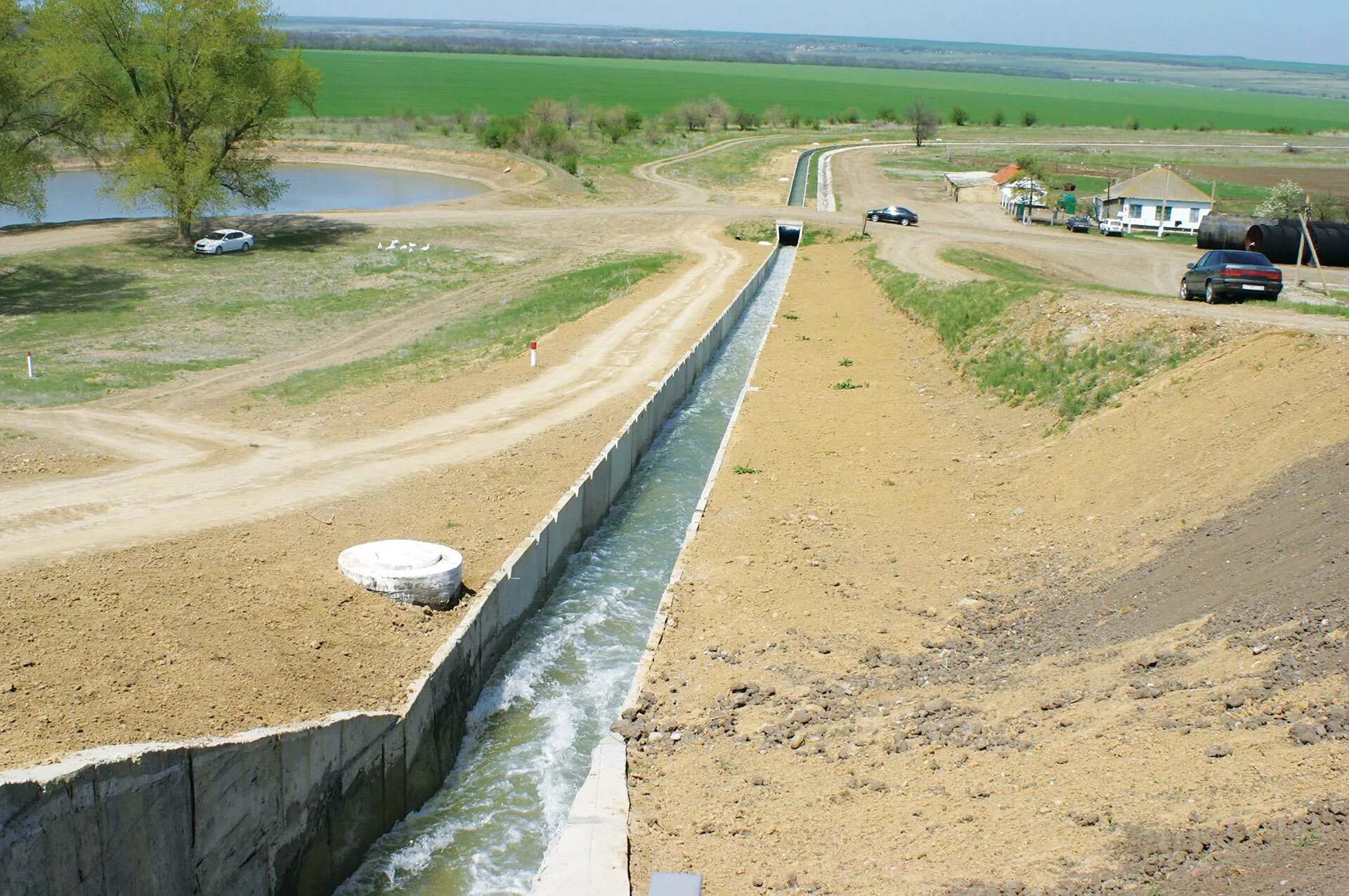 Ставропольмелиоводхоз. Кубань вода. Течет вода Кубань-реки куда. Уровень воды в Кубани в Темрюке.