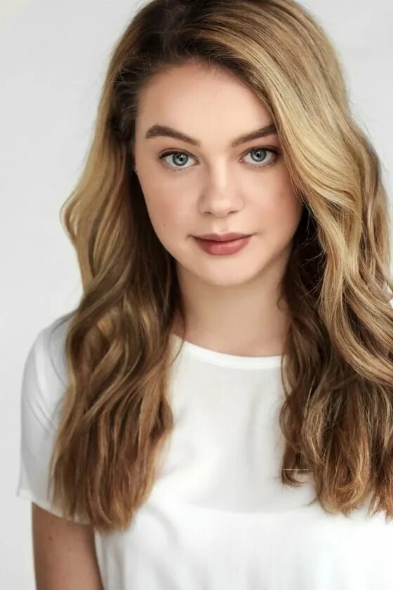 Меган грейс фото. Актриса грейс 5. Мэгги грейс фото. Молли грейс актриса. Грейс фултон грудь.