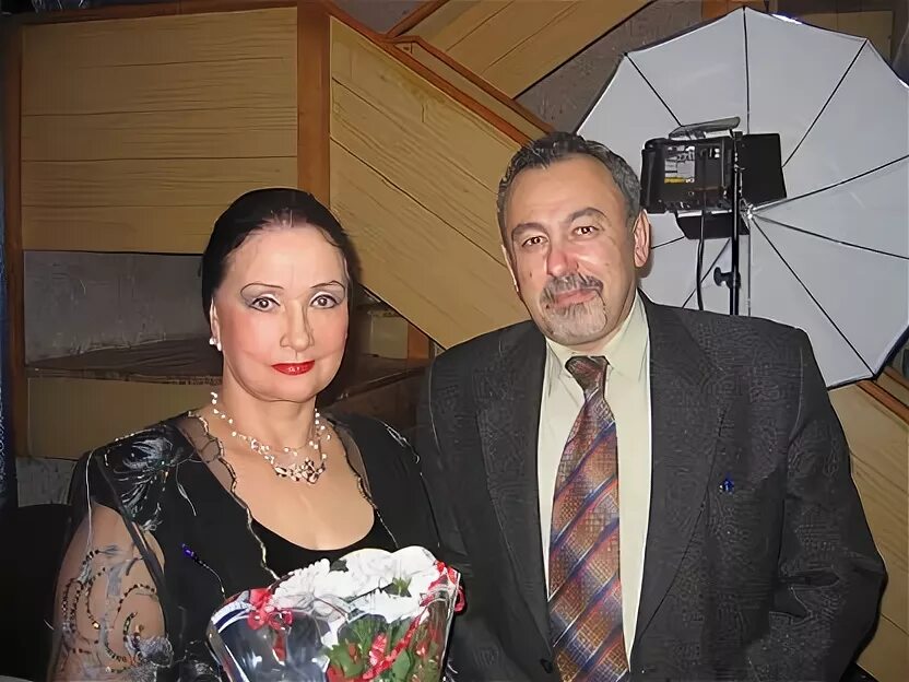 Муж зинаиды кириенко биография личная жизнь Зинаи́да Миха́йловна Кирие́нко скачать презентацию