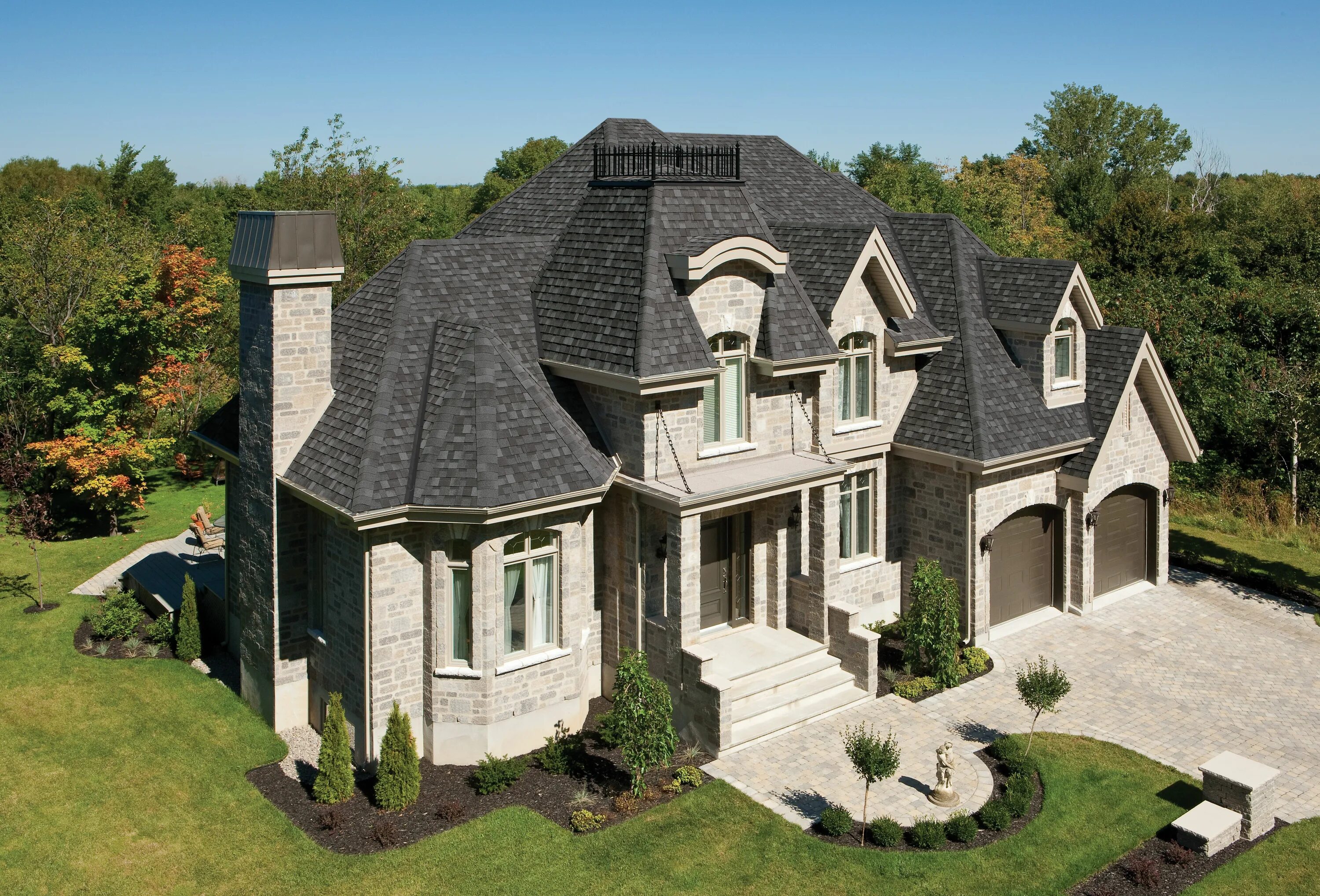 Самая дом крыша. Сложная крыша дома виды и формы. шингл 14. iko roof house. cambridge extreme 50 harvard slate.