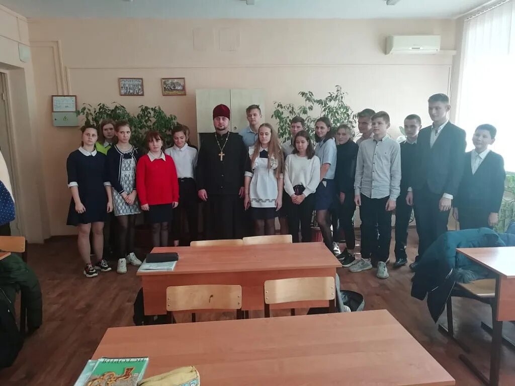 Школа 25 анастасиевская. Болотова н. Анастасиевская краснодарский край школа 28. Рисунки про пожарных для конкурса. Краснодарский край славянский район станица анастасиевская школа №25.