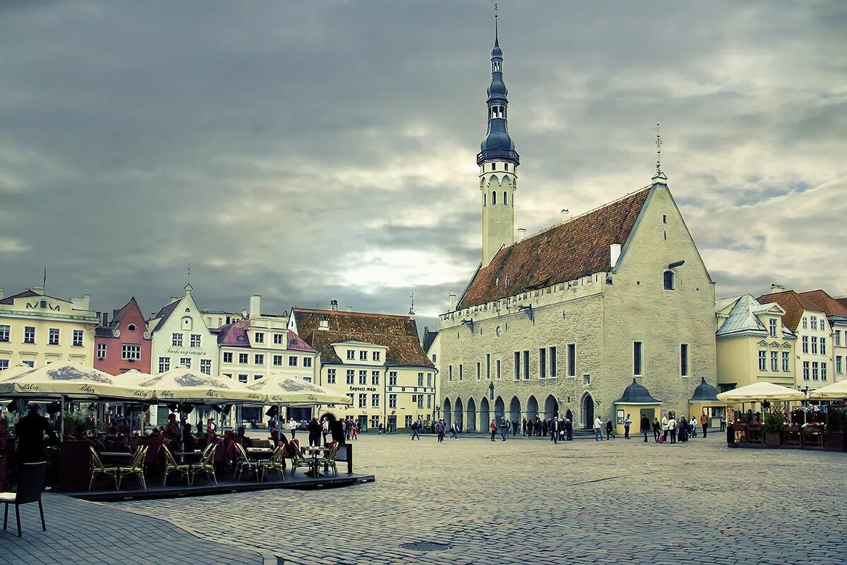 эстония площадь. эстония площадь. таллин центральная площадь. старый таллин ратушная площадь. ратушная площадь сквер таллин.