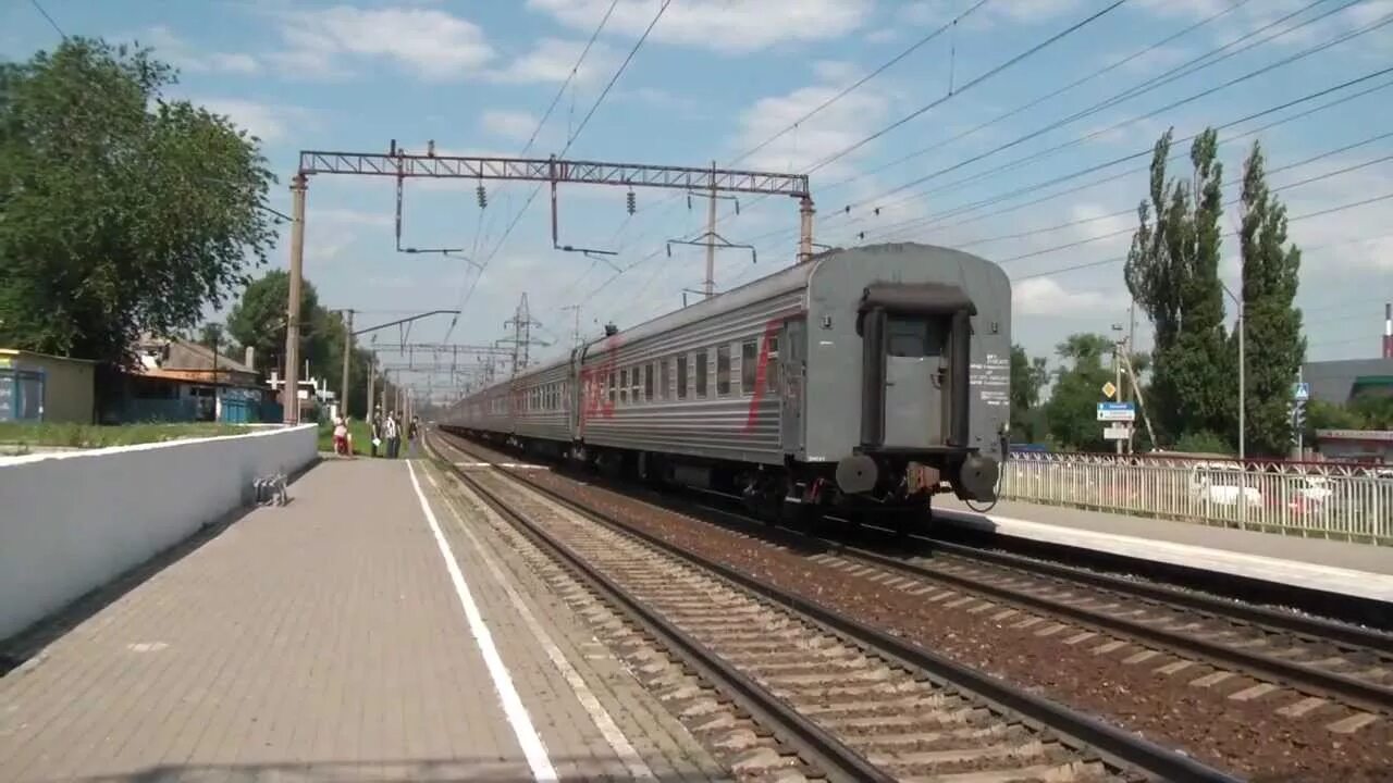Поезд 531 киров адлер. Эп1м-707. поезд 595 тюмень анапа. эп1м 707 лазаревская. поезд тюмень анапа.