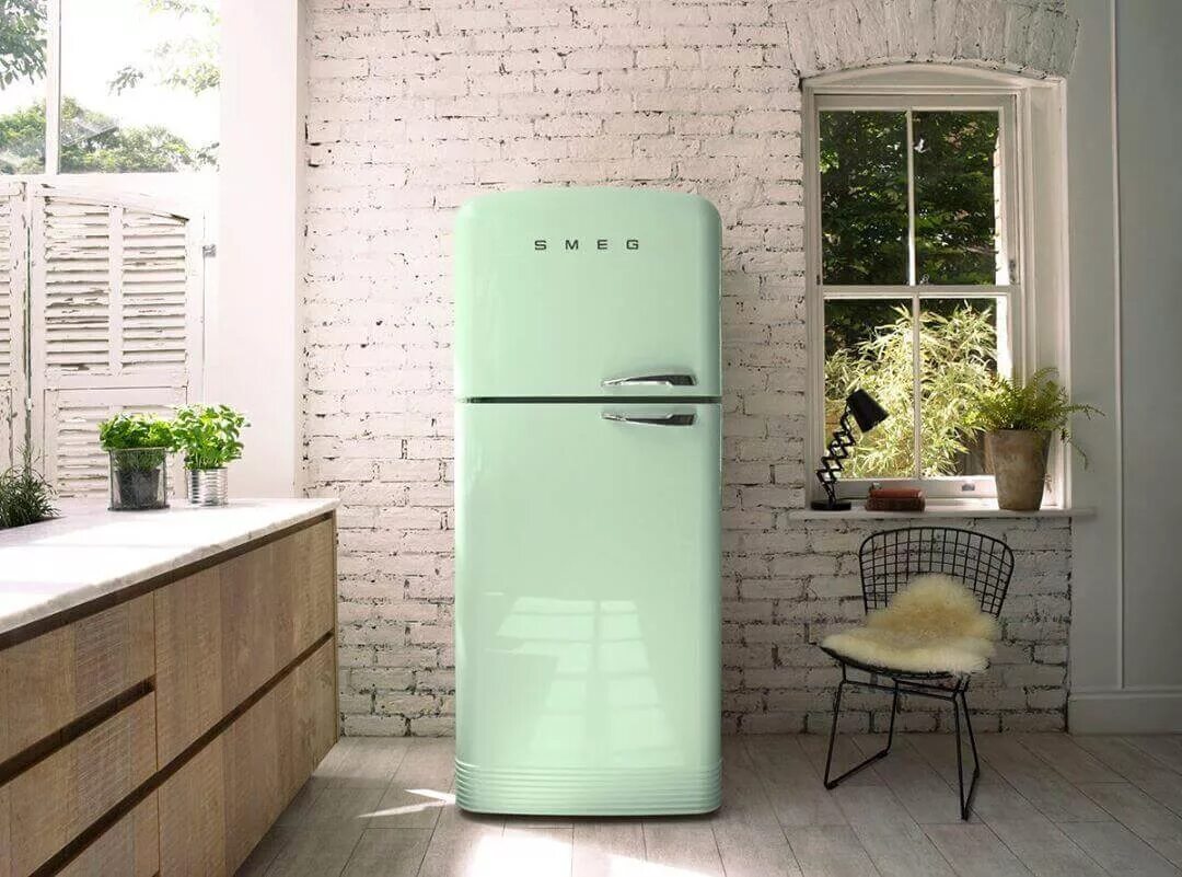 Холодильник это. Холодильник Smeg fab50lrd. Холодильник Smeg s8l1721f.