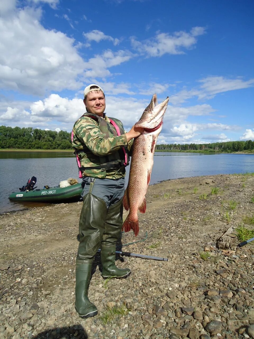 Погода в тавде на сегодня. Рыбалка в Тавде. Рыбалка на Тавде Свердловская область. Щука на Тавде. Рыбалка в Тавде у Михалыча.