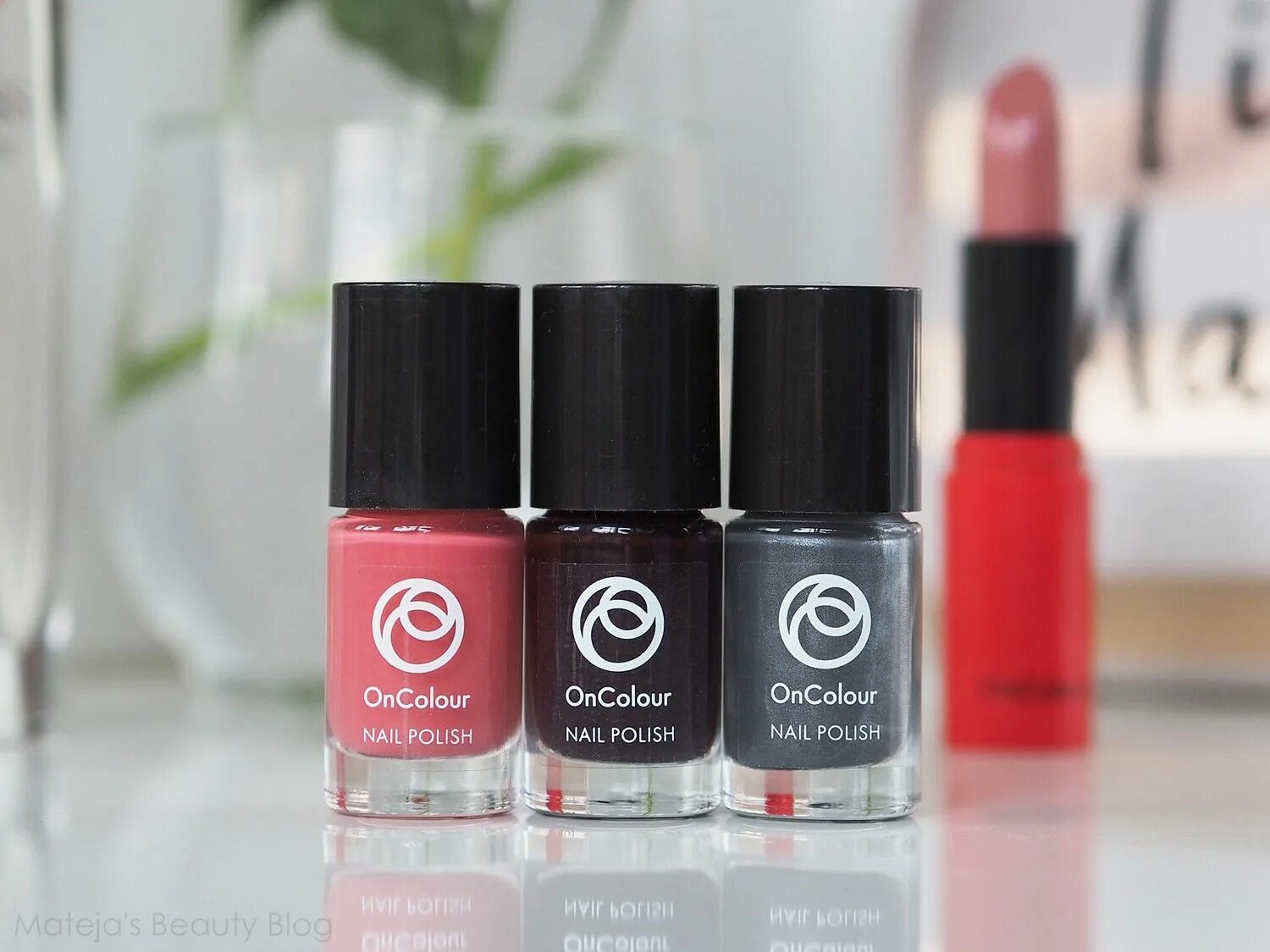 Орифлейм oncolour. Лак орифлейм nail polish. oncolour орифлэйм. орифлейм лак для ногтей он колор. лак для ногтей орифлейм oncolour.