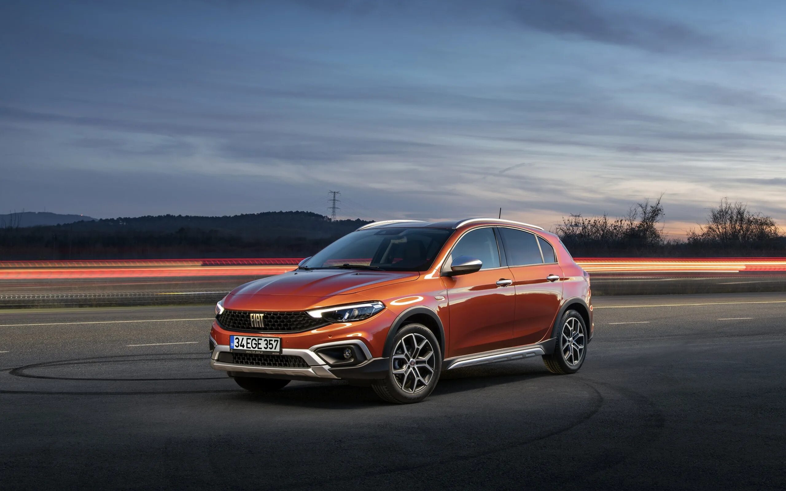 Fiat tipo 2021 sedan. Fiat egea cross. Fiat cross 2021. Fiat cross 2022. Fiat cross 2021.