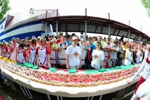 Фестиваль клубники в геленджике