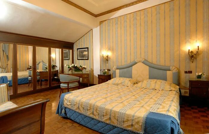 Банкетные залы сургут. Hotel due Torri. Verona Hotel due Torri. Due Torri Hotel Verona бассейн.