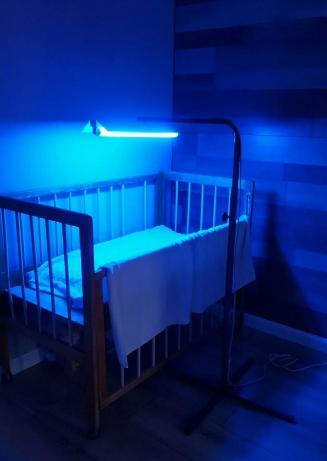 лампы для новорожденных офтн-03 аксион. фотолампы для лечения желтушки у новорожденных. аренда ламп для новорожденных. лампа аксион от желтухи. аренда ламп для новорожденных.